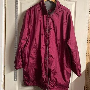 Women’s reversible red and grey jacket estimate 2X no tags from smoke free home
